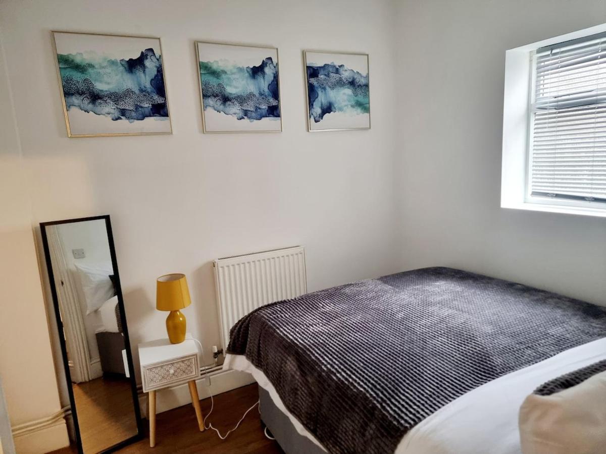 Appartamento Spacious 2 Bedroom-3 Mins Walk Tube, Hospital, Queen Mary Uni *